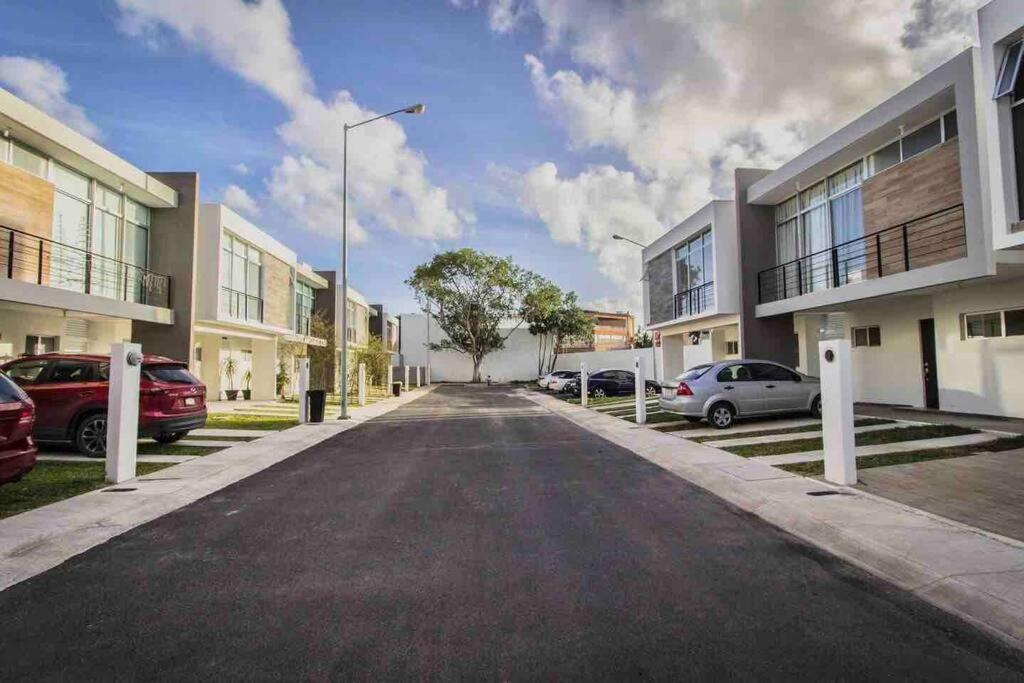 Altus Homes By Andiani Travel Cancún Exterior foto
